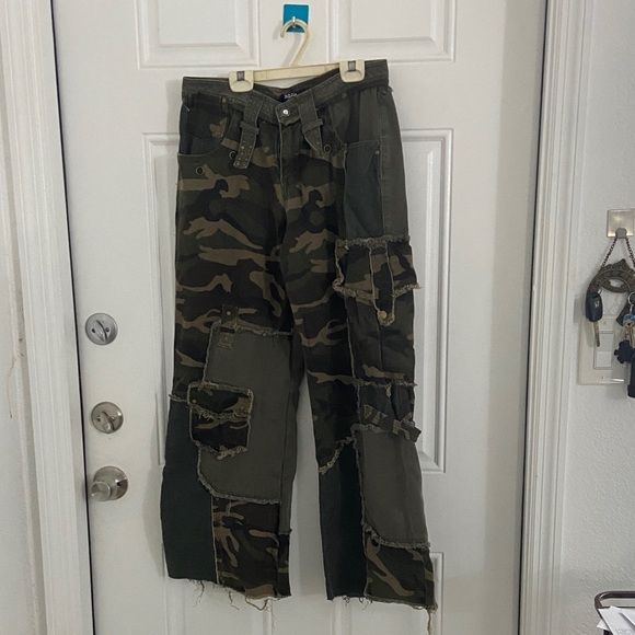Jaded London Olive Cargo Pants - Picture 1 of 3